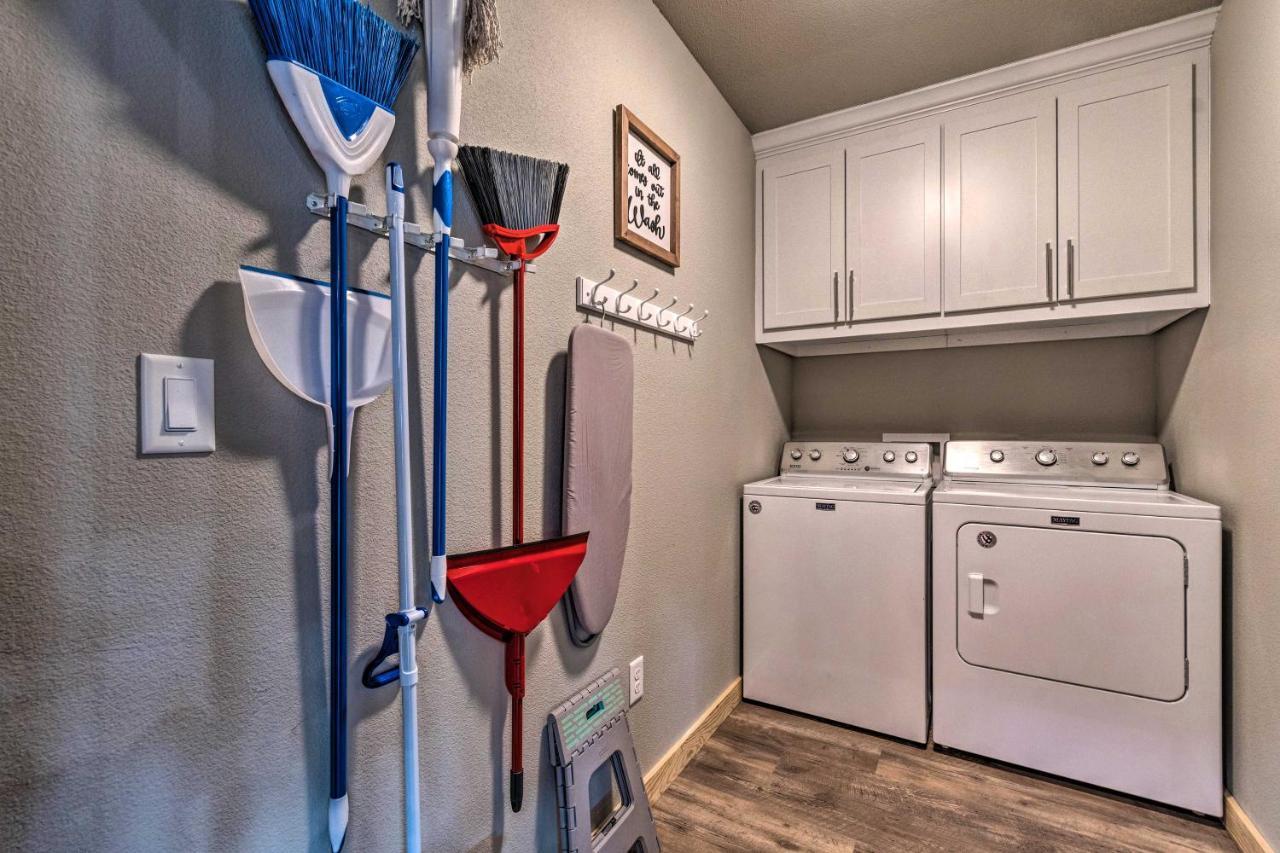 Upscale Riverfront Home With Beach And Fire Pit! Glenwood Exterior foto